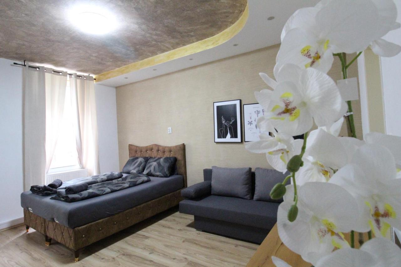 Private Quad Bedroom With Bathroom Rf3 Вена Экстерьер фото
