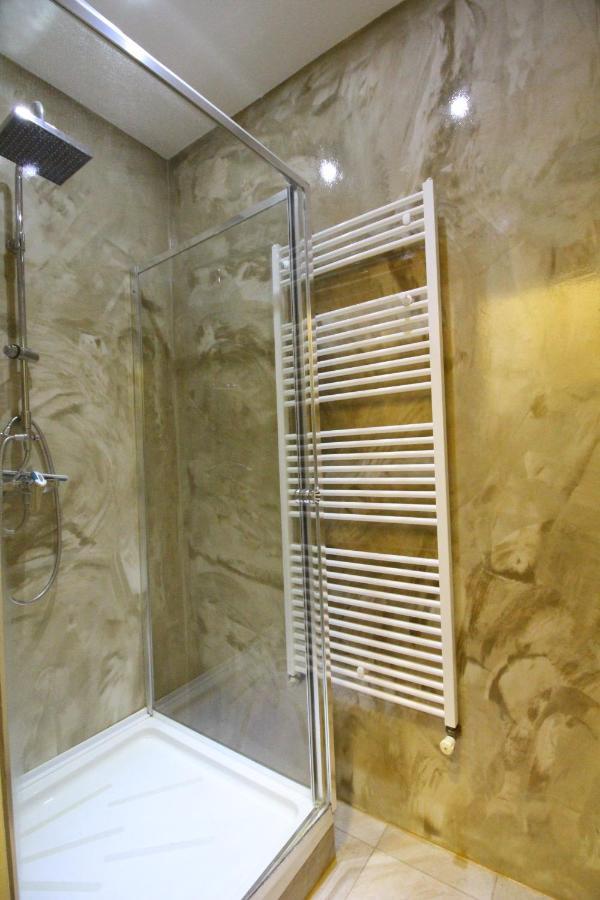 Private Quad Bedroom With Bathroom Rf3 Вена Экстерьер фото