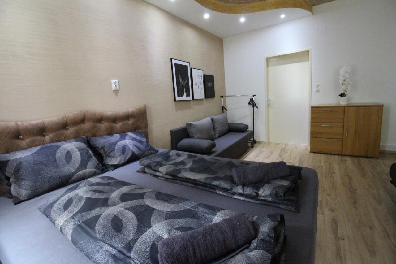 Private Quad Bedroom With Bathroom Rf3 Вена Экстерьер фото